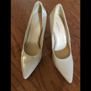 Nine West nude heels